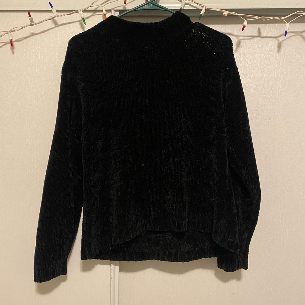 Knit sweater